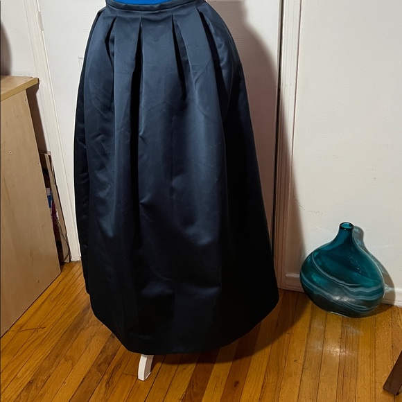 ROUCHA Italy Blue Satin Skirt W Side Pockets women’s - Picture 3 of 7